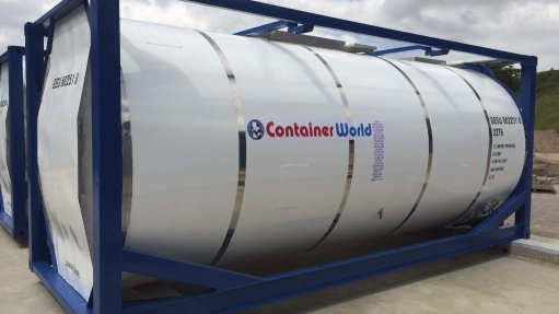 TANKTAINER
Container World’s tanktainers can store nonhazardous, semi-hazardous and hazardous materials and products