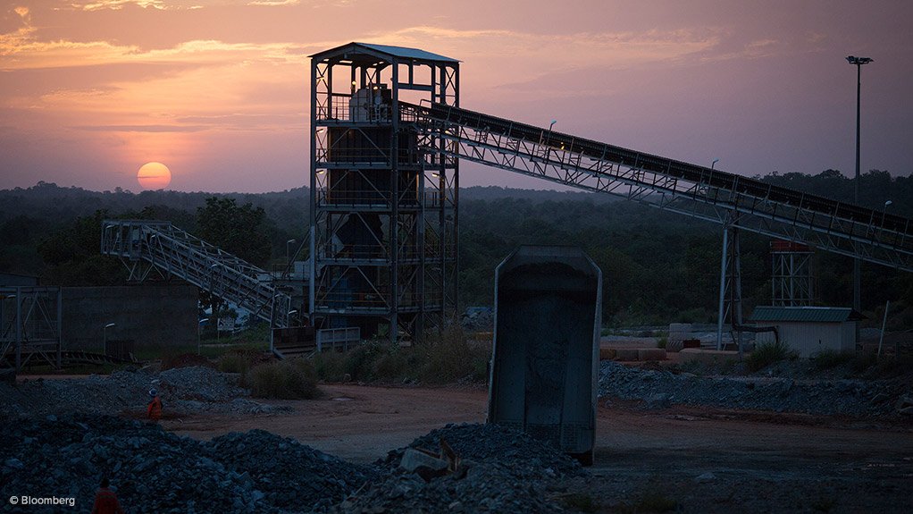 SILVER LINING
A solution to litigation contentions may bring a major improvement in sentiment towards the mining industry for South African and international investors
