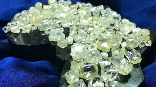 Zimbabwe state diamond company to lift output 65% in 2018 – Minister