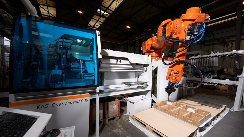 Robot-assisted sawing for greater productivity