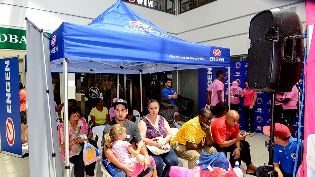Engen and SuperSport United raise breast cancer awareness in Durban