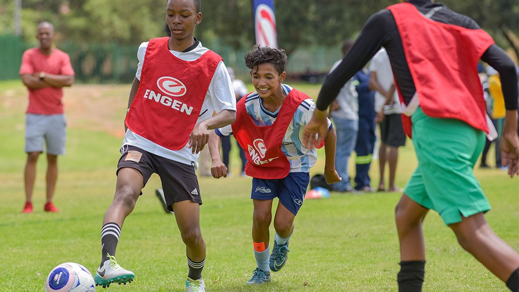 Engen and football partners SuperSport United inspire grassroots football in Bloemfontein