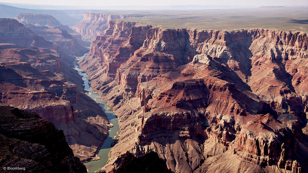 GRAND CANYON CLAIMS
Mining industry trade groups want a ban on new uranium mining claims on land adjacent to the Grand Canyon, reviewed 