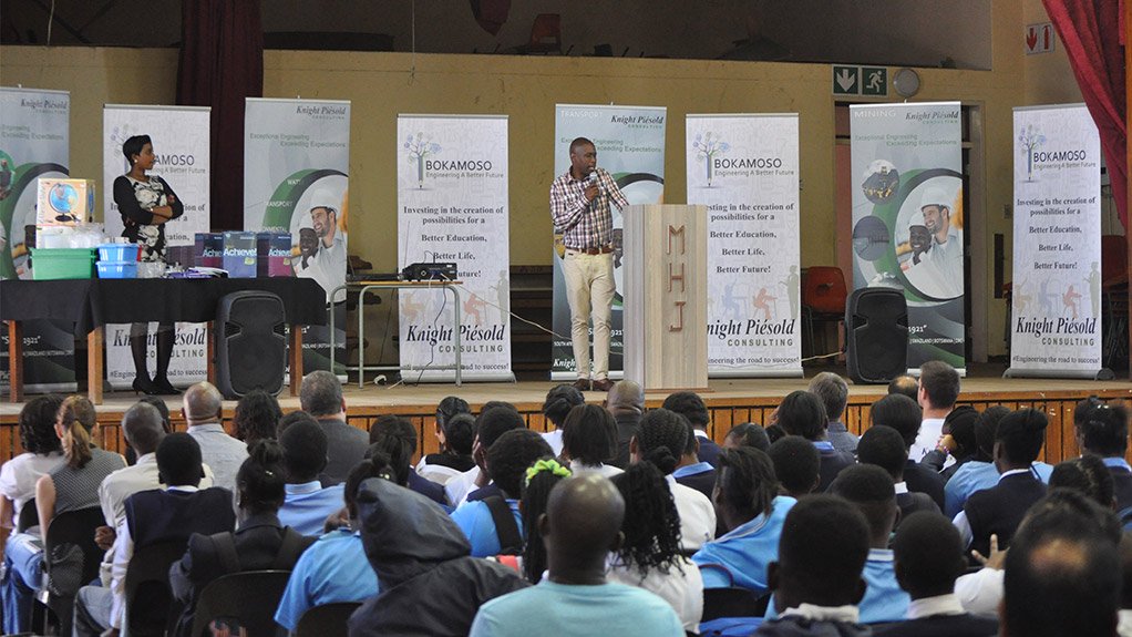TRANSFORMING THE FUTURE 
Knight Piésold’s Bokamoso programme seeks improvements in performance in science and maths in secondary schools, to develop the next generation of engineers  