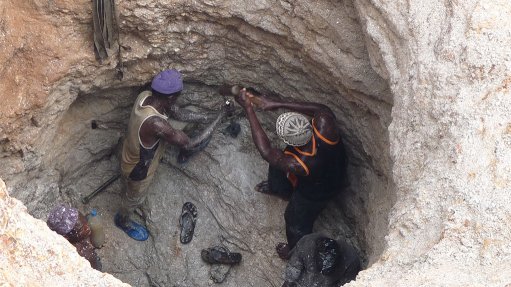CASH INJECTION 
Artisanal and small-scale miners will be able to apply for funding from the Federal Ministry of Mines and Steels Development and the Bank of Industry in Nigeria