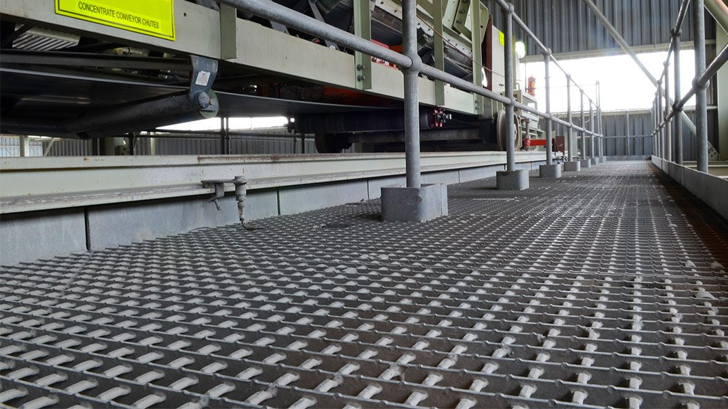 Sound Decision Making Critical With Floor Grating