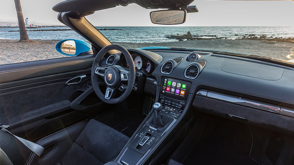 Boxter interior