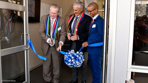 Aspen opens R1bn high containment facility in Port Elizabeth