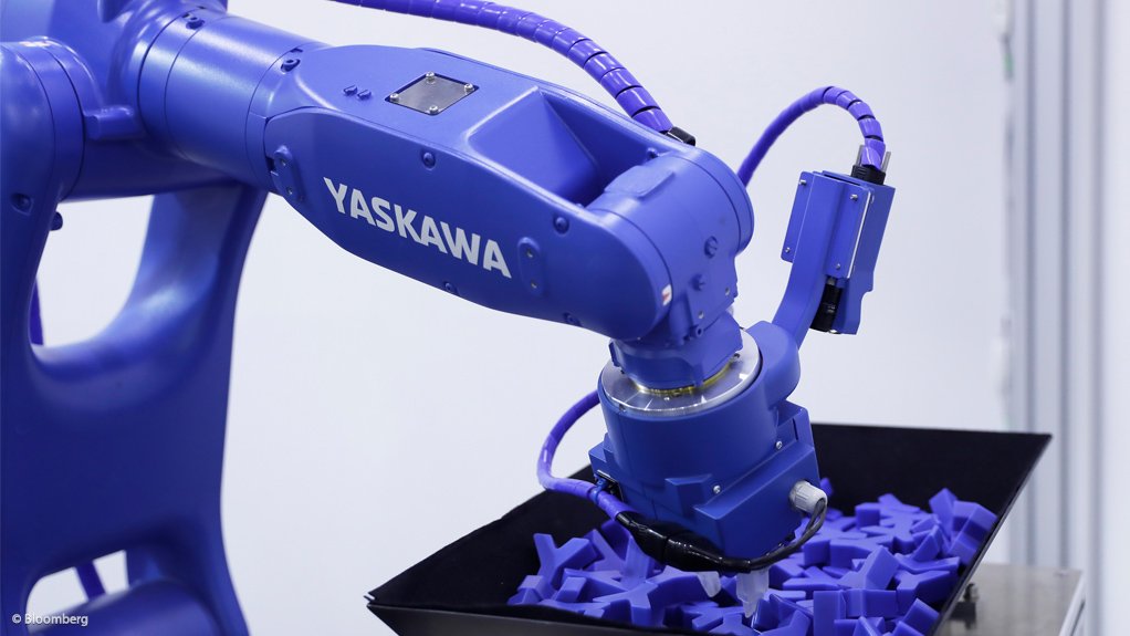 AI-DRIVEN
A Yaskawa industrial robot demonstrates an AI-driven picking system
