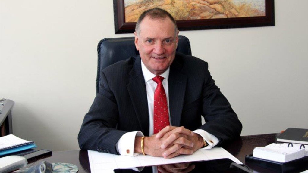 ERNEST BLOM 
The negative fiscal regulatory environment in South Africa is promoting international diamond processors, but is leaving South Africa’s diamond processors behind 
