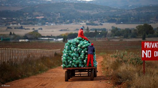Agriculture, mining and manufacturing drag South Africa into dramatic Q1 slump