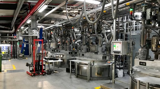 ENHANCHED CAPABILITIES 
FUCHS SA’s newly-commissioned grease manufacturing plant will allow the company to increase its production of speciality greases 
