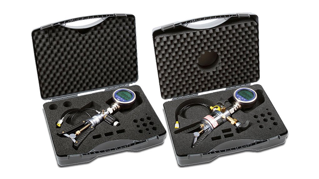 WIKA portable calibrator measures pressures up to 10 000 bar