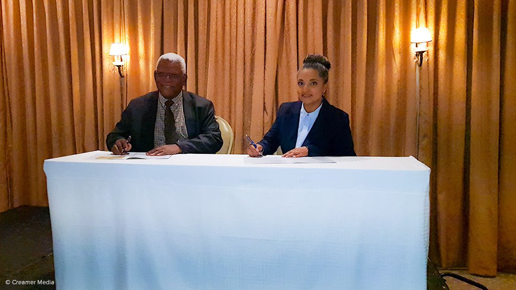 (Left) Limpopo Economic Development Agency group CEO Ben Mphahlele and (right) Eco-Industrial Solutions CEO Deshika Kathawaroo (right) at the signing ceremony on Monday