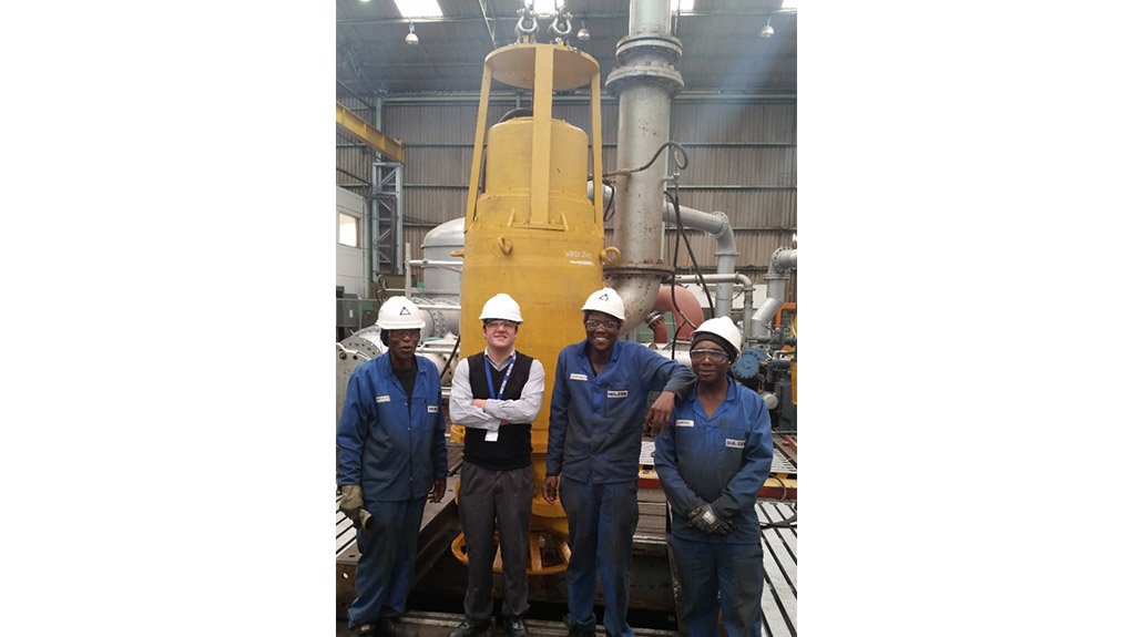 The SULZER PUMPS team after successfully testing a HIPPO Flameproof Medium-High Voltage; High Volume; Submersible Slurry Pumps®