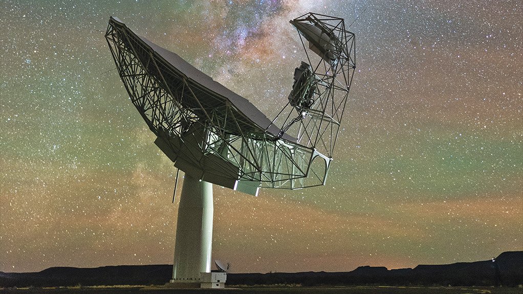 RADIO QUIET ZONE Owing to the MeerKAT radio telescope being highly sensitive to radio wavelength signals, the MeerKAT site is situated within a radio quiet zone about 90 km from the small town of Carnarvon, in the Northern Cape