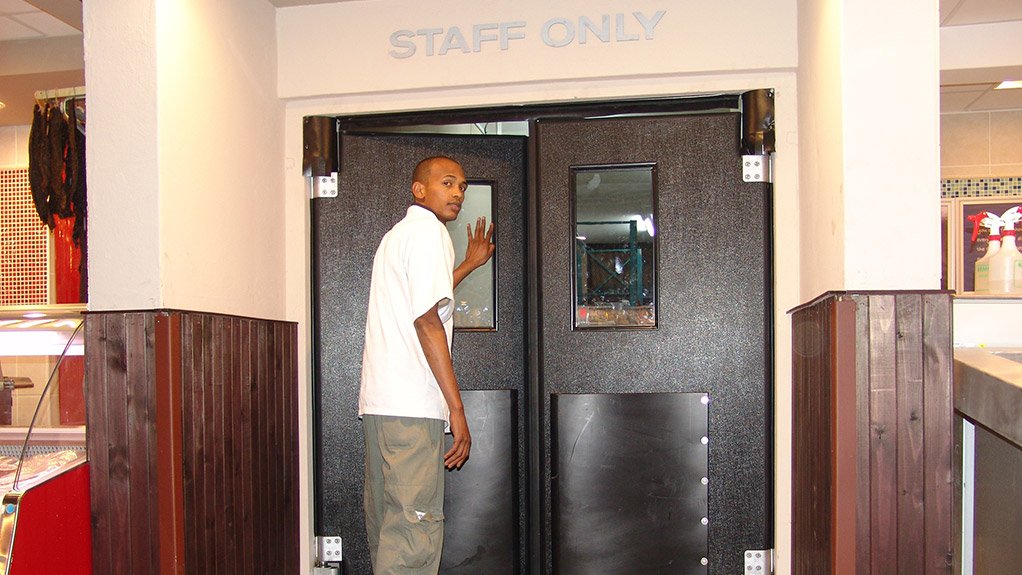 Attractive And Tough - Apex Sr 9000 Traffic Door