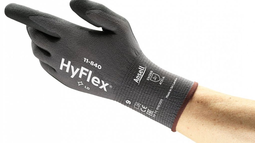 DURABLE The HyFlex 11-840 glove is said to be twice as durable as premium nitrile general purpose gloves 