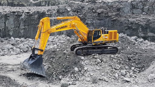 UNEARTHING POTENTIAL
Basil Read is using Hyundai R850LC-9S tracked excavators for a diamond operation in Lesotho
