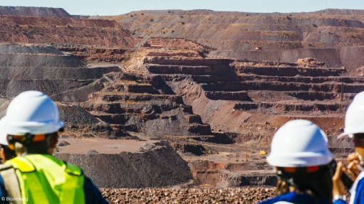 How Anglo quietly built a commodity trader in Glencore's shadow 