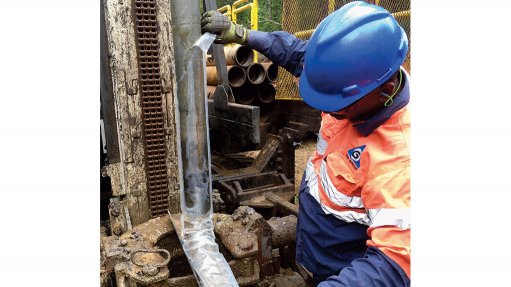 SONIC DRILLING Geomech Africa hired sonic drillers to assist in the new geological conditions found in the dunes of the Richards Bay Minerals site