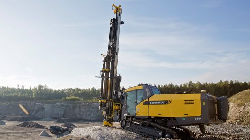SMART DRILL RIG
The Epiroc Advanced Drilling Solutions division supplies surface drilling machines that are autonomous 
