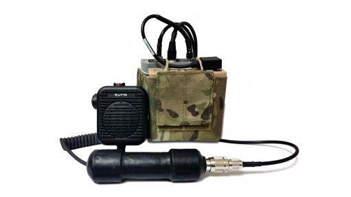 HANDY TECH
The radios provide continuous communication signal strength of 5/5
