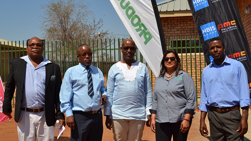 Air Products opens a new world to a Phalaborwa community with a new library