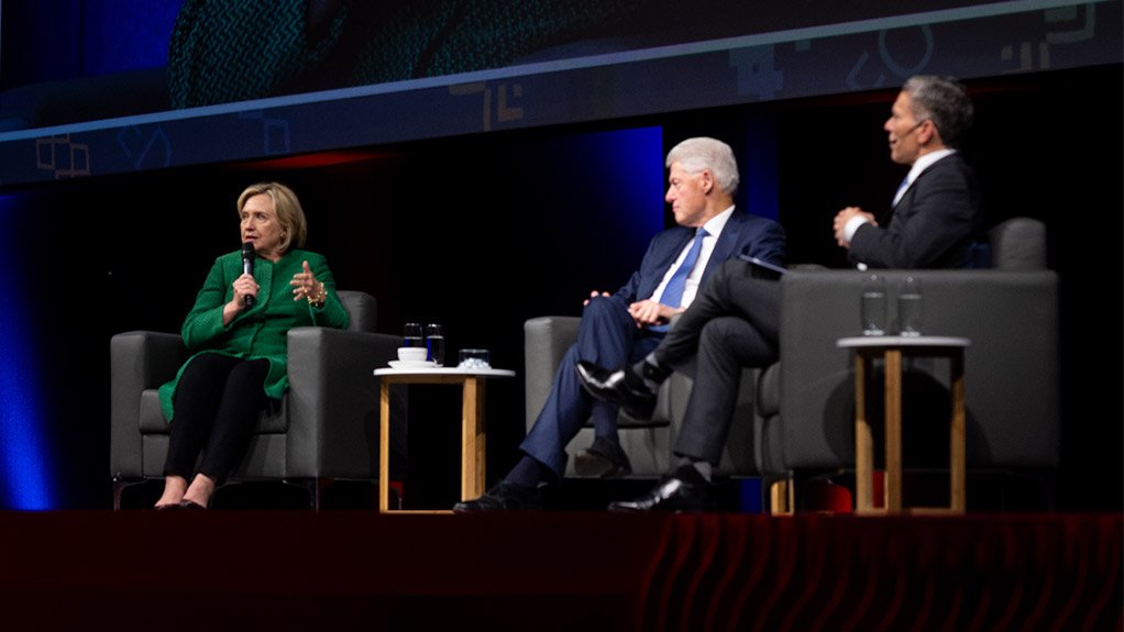 Former US President Bill Clinton and former Presidential candidate Hillary Rodham Clinton 