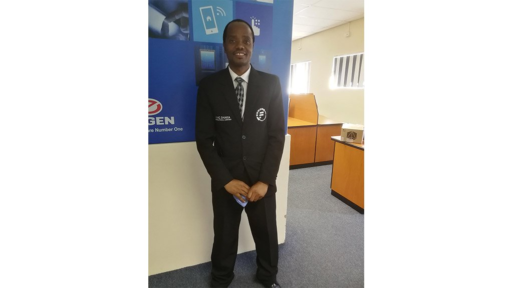 Engen Computer School Alumnus’s Success Motivates Fellow Students