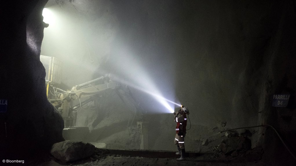 Mexico mining selloff worsens as concerns grow on law proposals