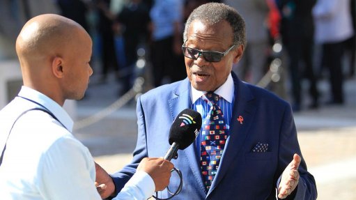 Land expropriation must be handled 'with great care', warns IFP's Buthelezi