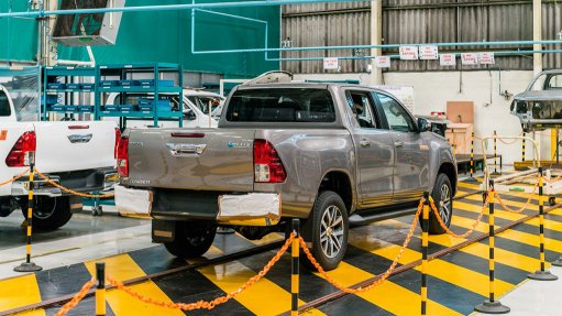 New-vehicle sales decline by 1% in 2018, exports at record high