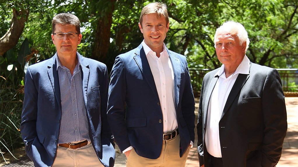 ANDREW VAN ZYL, MARCIN WERTZ AND HENNIE THEART
The delegation that will lead SRK South Africa’s participation at this year’s African Mining Indaba
