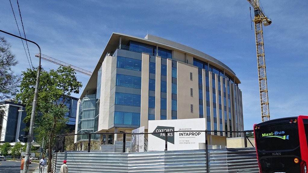 Oxford Parks Phase 1 building one - BP South Africa's head office 
