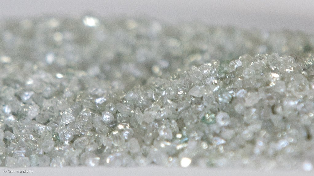 BIG ENOUGH FOR BOTH
The resale market is growing at about 3% to 5% a year or about 150 000 cts of rough equivalent a year, while the natural diamond production is projected at 143-million carats of rough in 2019