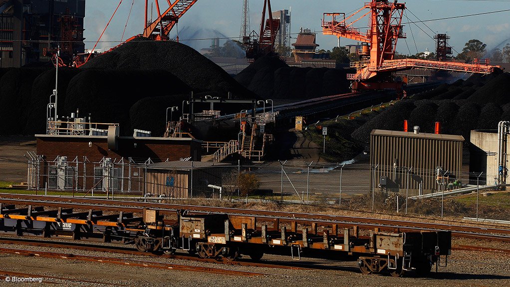 Profitable coal trade beckons buyers brave enough to test China