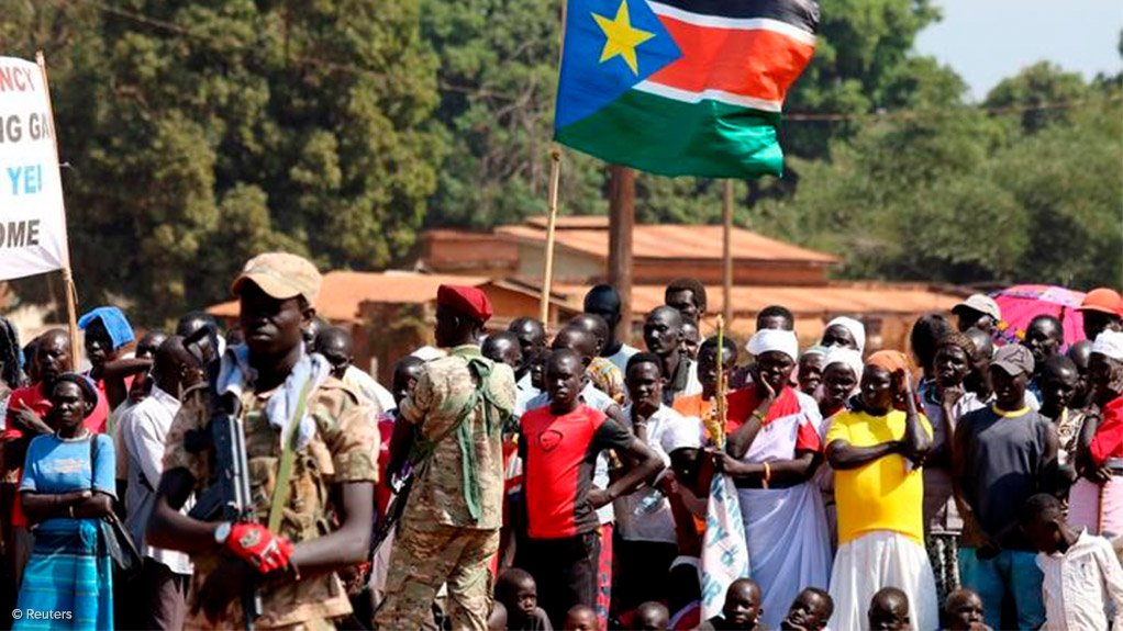 Sudan protesters move to protect Khartoum sit-in