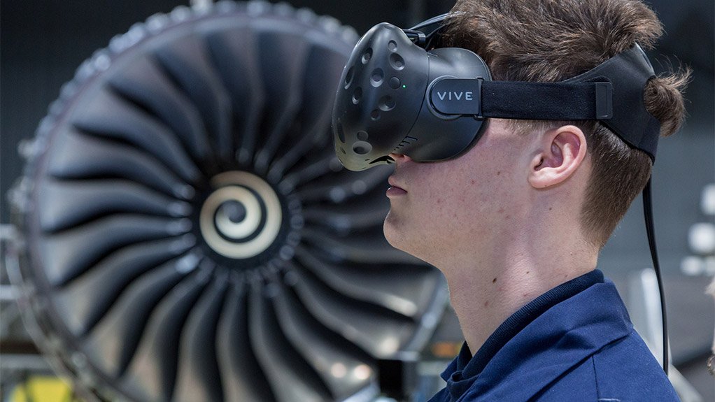Rolls-royce And Qatar Airways Use Virtual Reality To Train Engineers