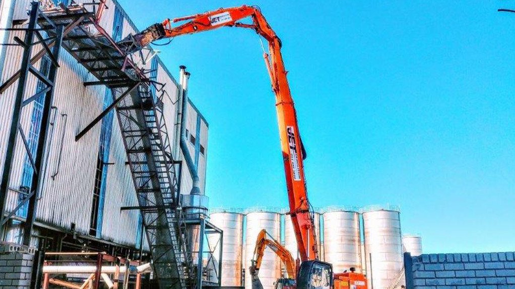 Jet Demolition pioneers cold-cutting technology for petrochemical demolition