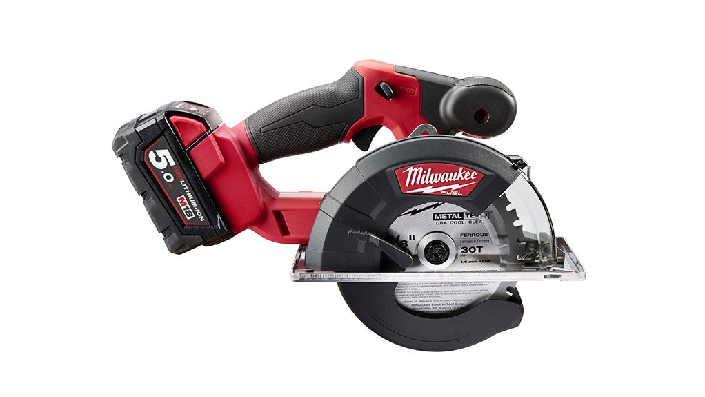 IMPROVED DESIGN
The Milwaukee M18 FMCS metal-cutting saw uses a Powerstate brushless motor, which improves the motor life of the tool by up to ten times that of the competition
