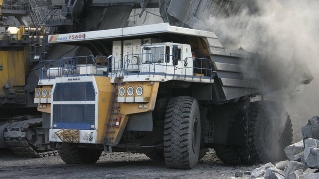 NO DUMB DUMP
The intelligent dump truck can be maneuvered autonomously which helps remove people from the dangerous mine site