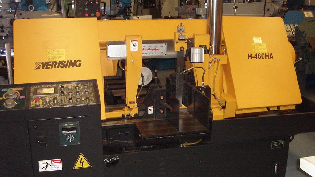 Everising's fully automatic bandsaws are at the cutting edge of world steel processing technology