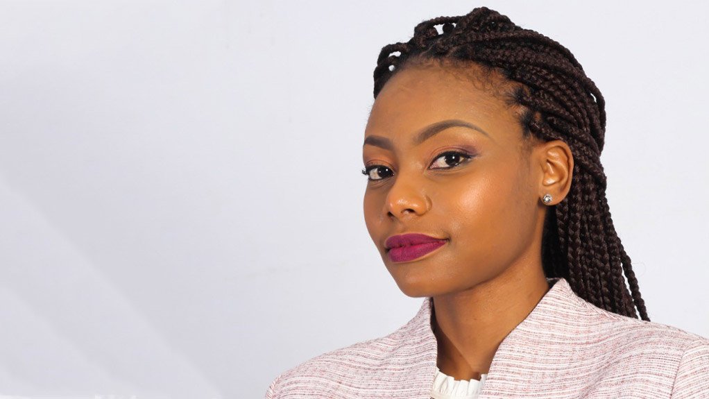 TSHIDI TSHOLA
Some men still believe women have no place in the industry, as women allegedly cannot cope with the pressure and long working hours
