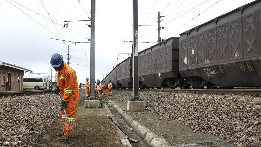 TRACK & TRAIN 
A modernisation programme is in place to rebuilding PRASA's engineering capacity 