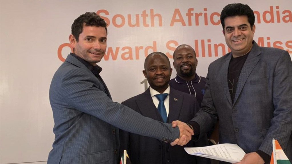 From L to R, Bat Hawk Aircraft CEO, Terrence Pappas, the dti Director of Export Promotion, Asia and Middle East, Thulani Mpetsheni, the CEO of South African Aerospace Maritime and Defence Export Council,  Sandile Ndlovu and Max Adventure Sports Founder, Vijay Sethi at the signing of the contract in India
 
 