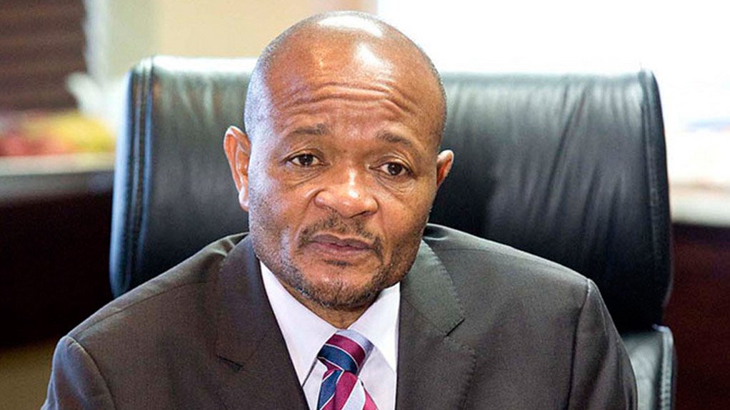Public service and administration minister Senzo Mchunu