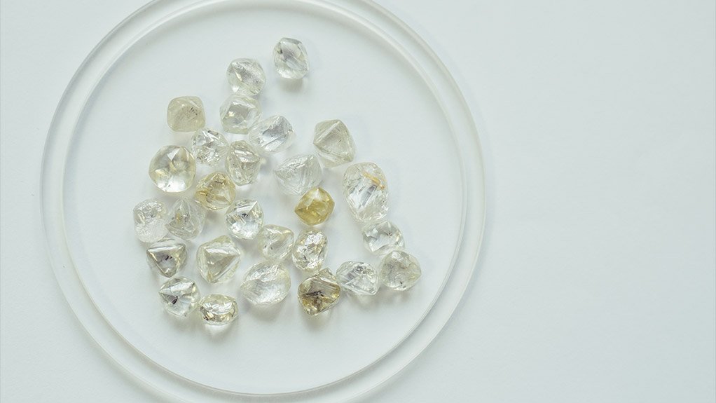 SHIMMERING DIAMONDS
Zimbabwe has significant potential found in large diamond reserves