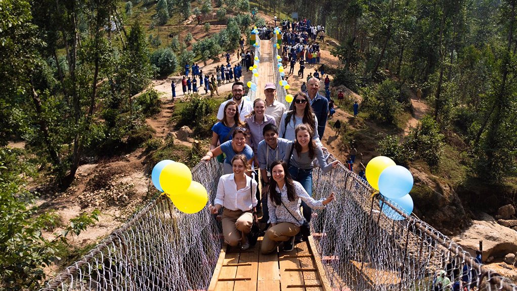 WSP and Bridges to Prosperity celebrate inauguration of third footbridge project in joint mission in Rwanda