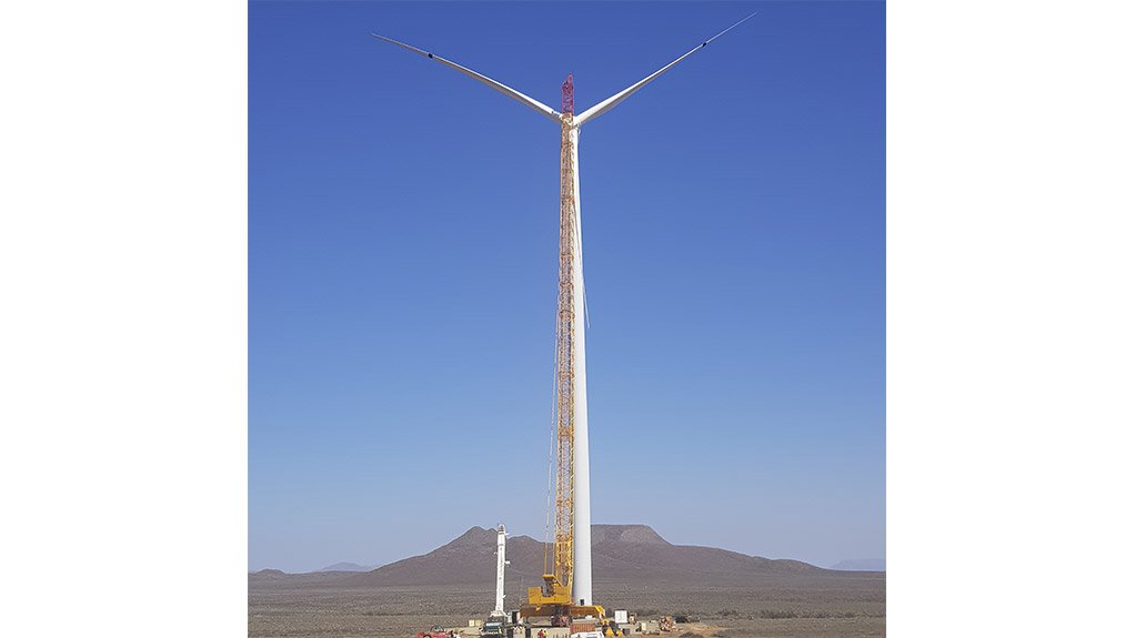 First turbine at Perdekraal East Wind Farm erected